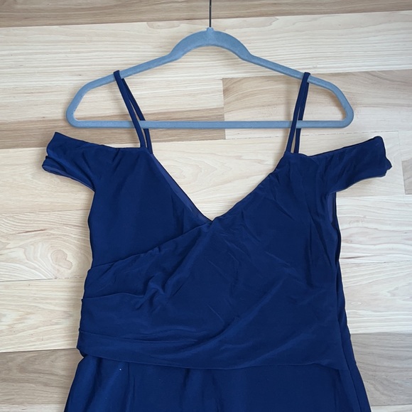 Laundry cold shoulder dress size 14 - Picture 2 of 3